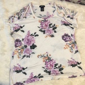 Rue 21 Tee